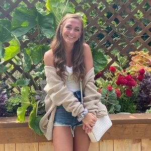 Meet your Posher, Nikki